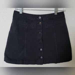 H&M DIVIDED black denim button-up mini skirt. Size 6